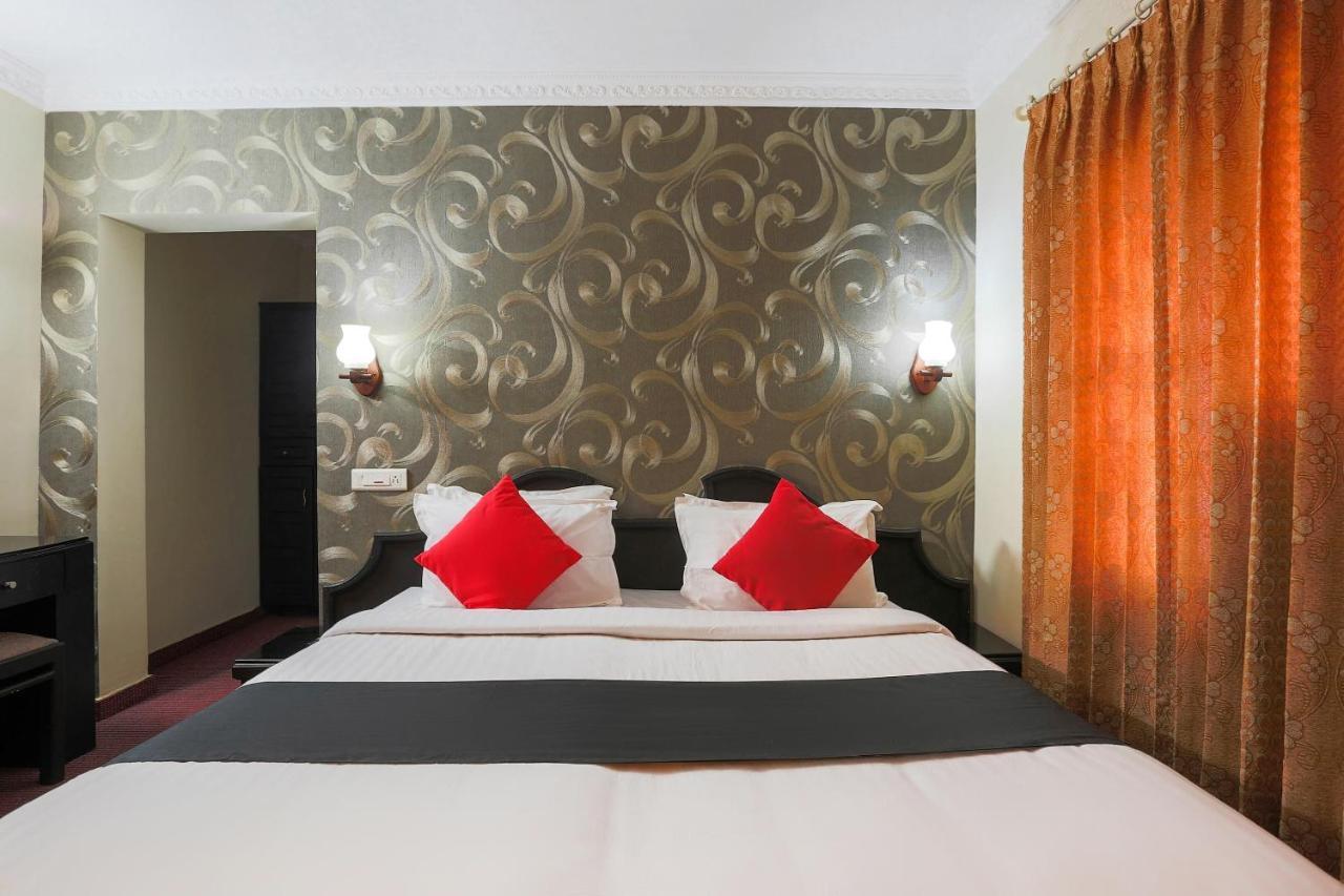 Capital O 72337 Hotel Konkan Tadka Мумбай Екстериор снимка